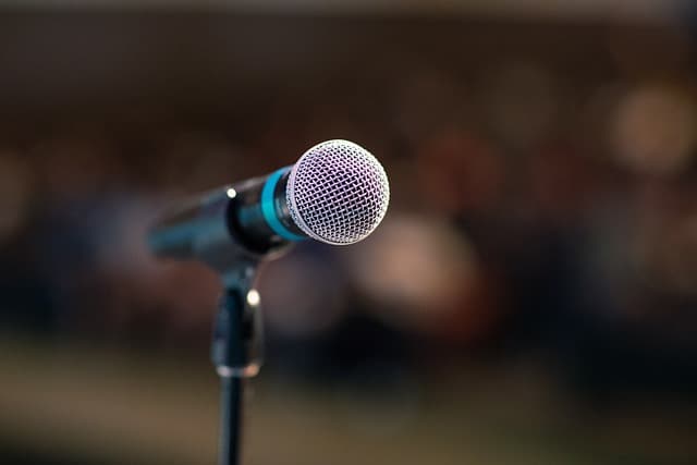 Importância de palestras sobre educação financeira para funcionários
